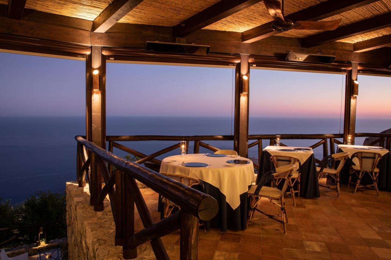 Monastero Santa Rosa Hotel & Spa Conca dei Marini Exterior photo