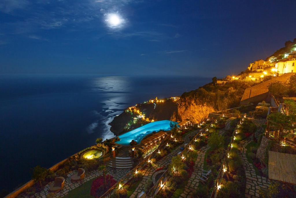 Monastero Santa Rosa Hotel & Spa Conca dei Marini Exterior photo